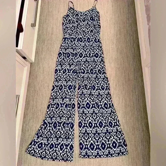 Blue and white jumpsuit (medium) - Picture 1 of 4